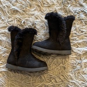 Girls cat & jack boots, EUC, size 6